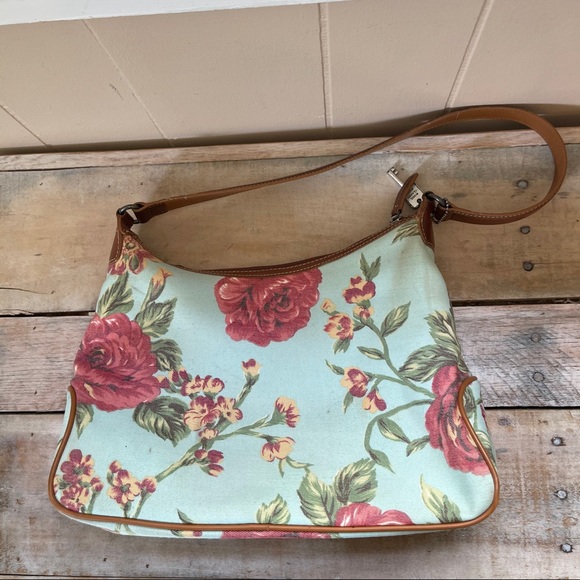 Fossil Classic #75082 Floral Shoulder Handbag - Picture 4 of 10